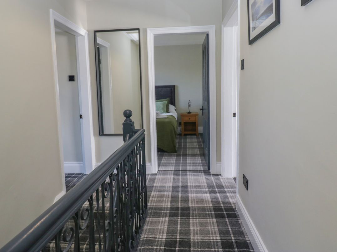 5 Thornbarrow Road