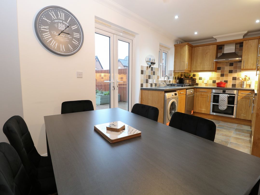 19 Stablefield Way