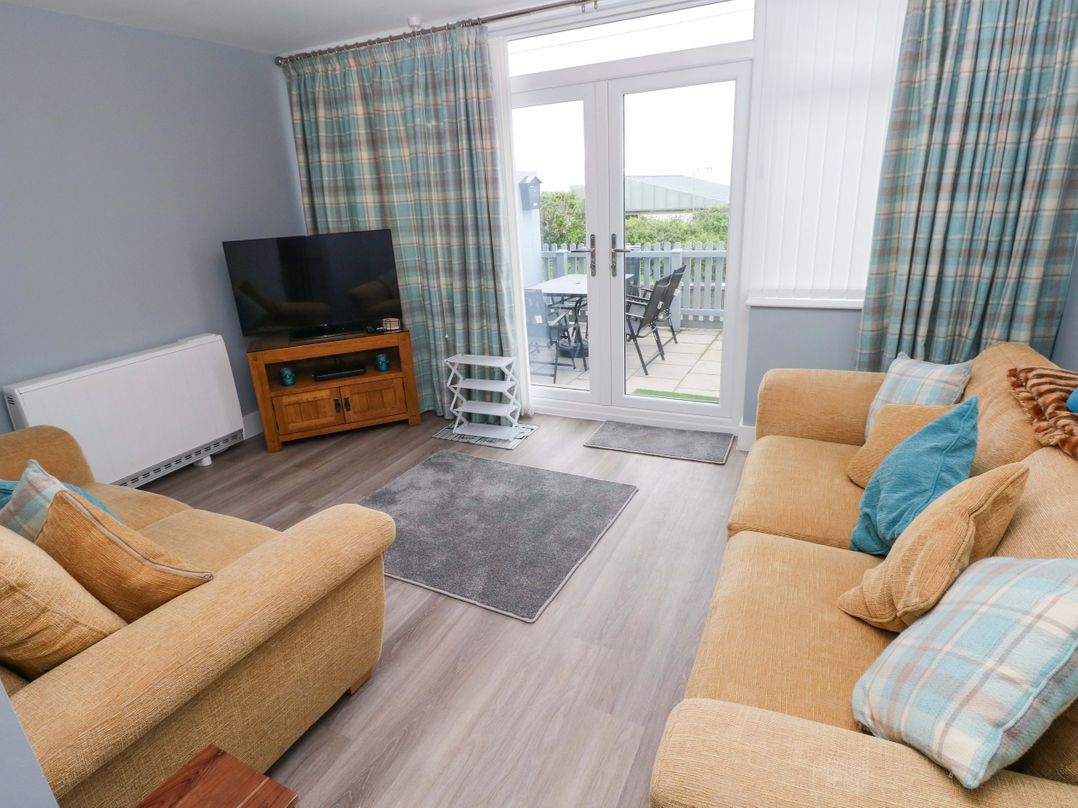 3 Devon Court