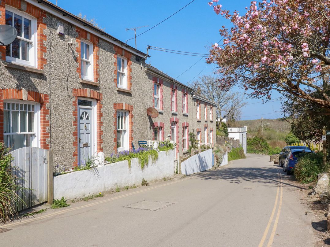 Pensilva, Crantock - Sleeps 6 guests
