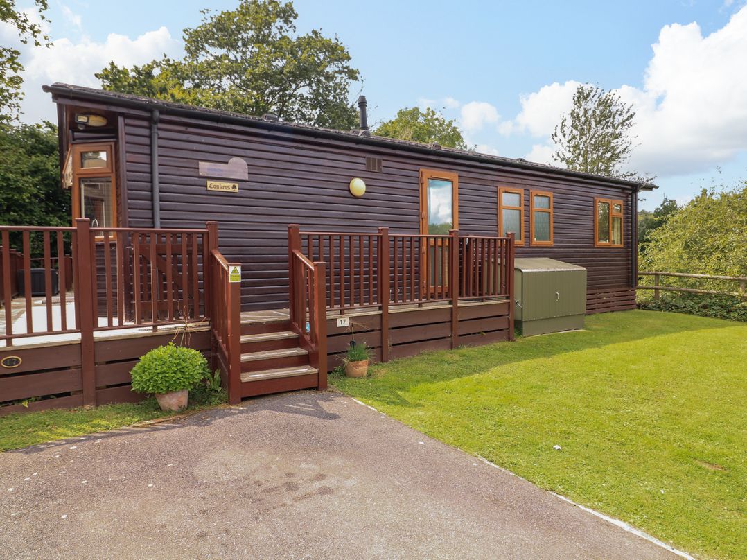The Brambles 17 - Conkers Lodge