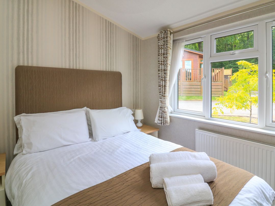 The Poplars - 11 Pool View