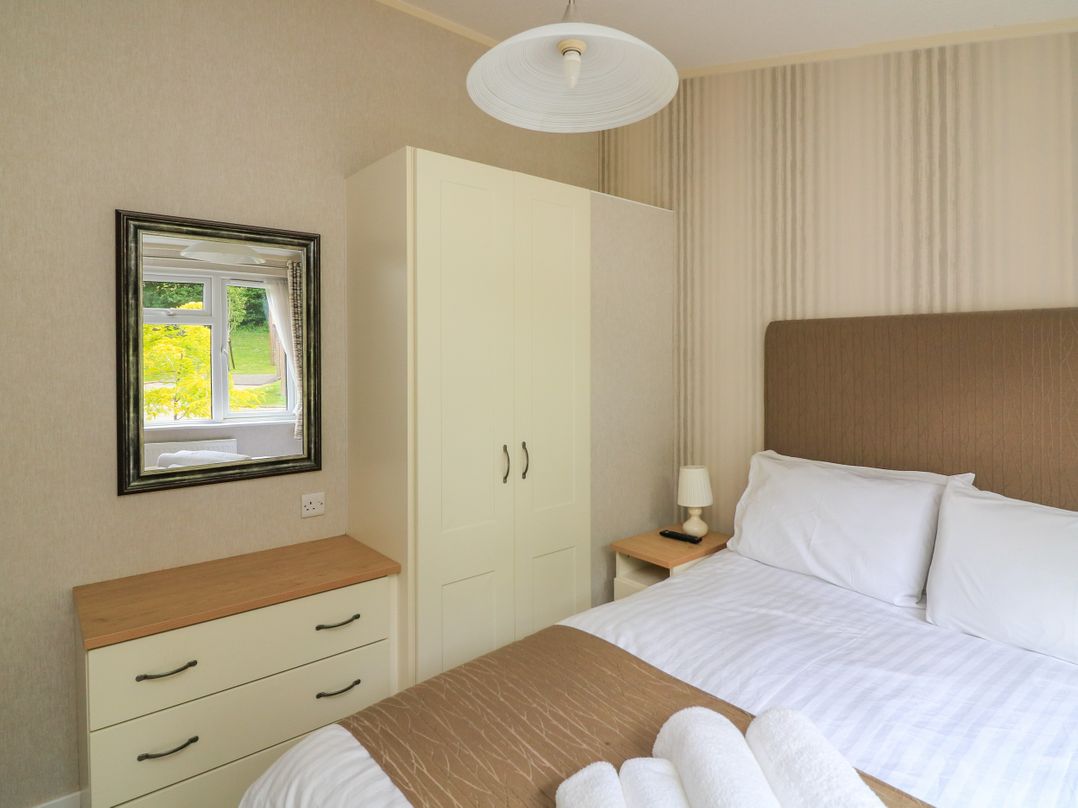 The Poplars - 11 Pool View