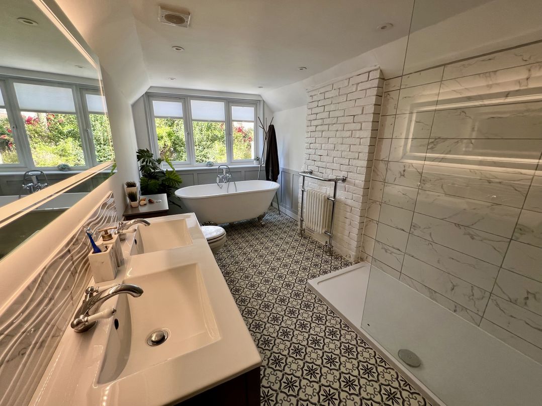 Delightful Dorset House By Wareham River