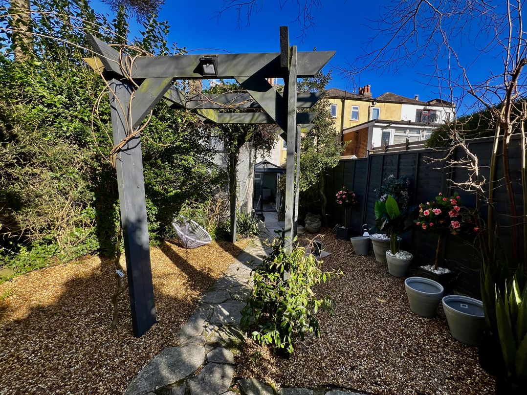 Delightful Dorset House By Wareham River