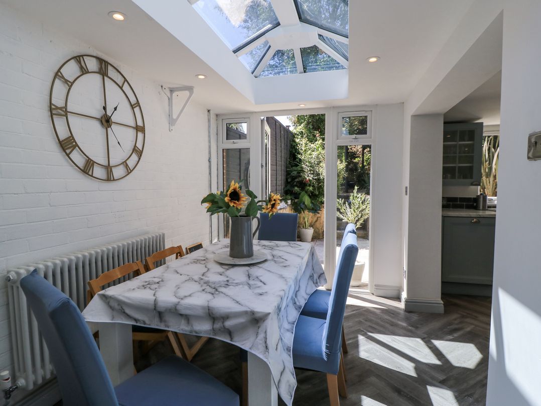 Delightful Dorset House By Wareham River