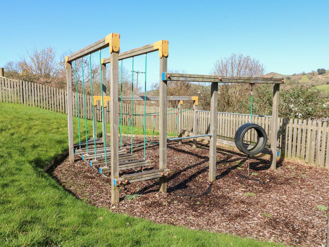 26 Manleigh Park