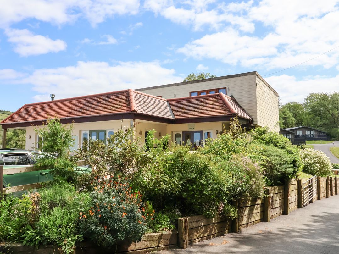 26 Manleigh Park