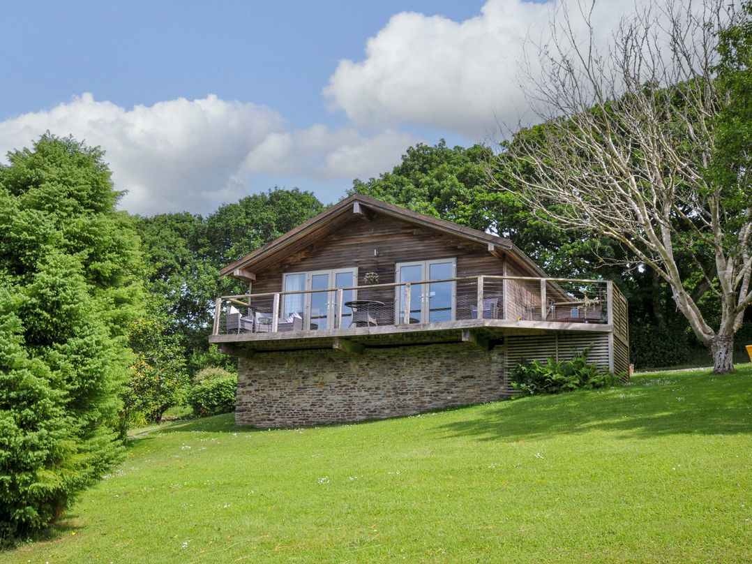 3 Lake View
