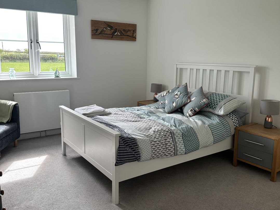 9 Coastguard Cottages