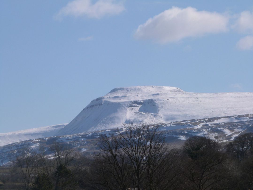 3 Peaks Penyghent Lodge