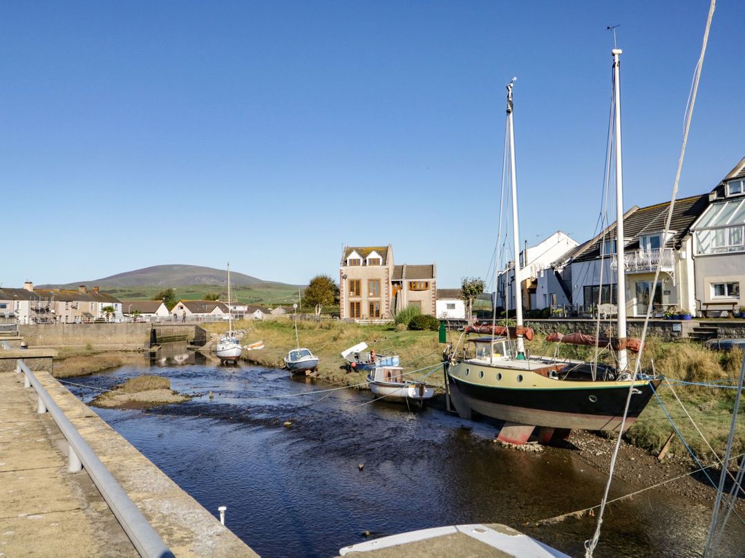 Lazey Cottage