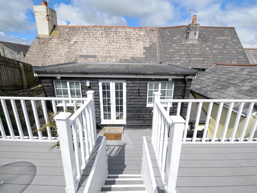 Stone's Throw Cottage