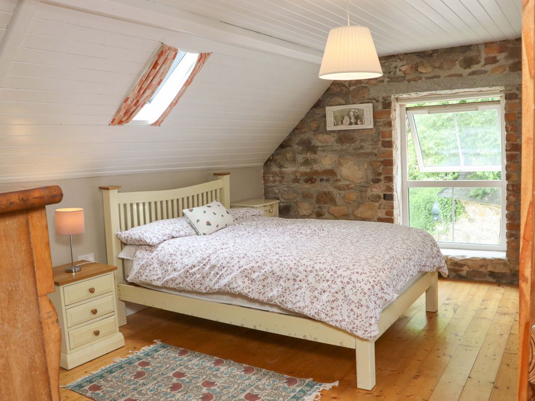 Orchard Barn