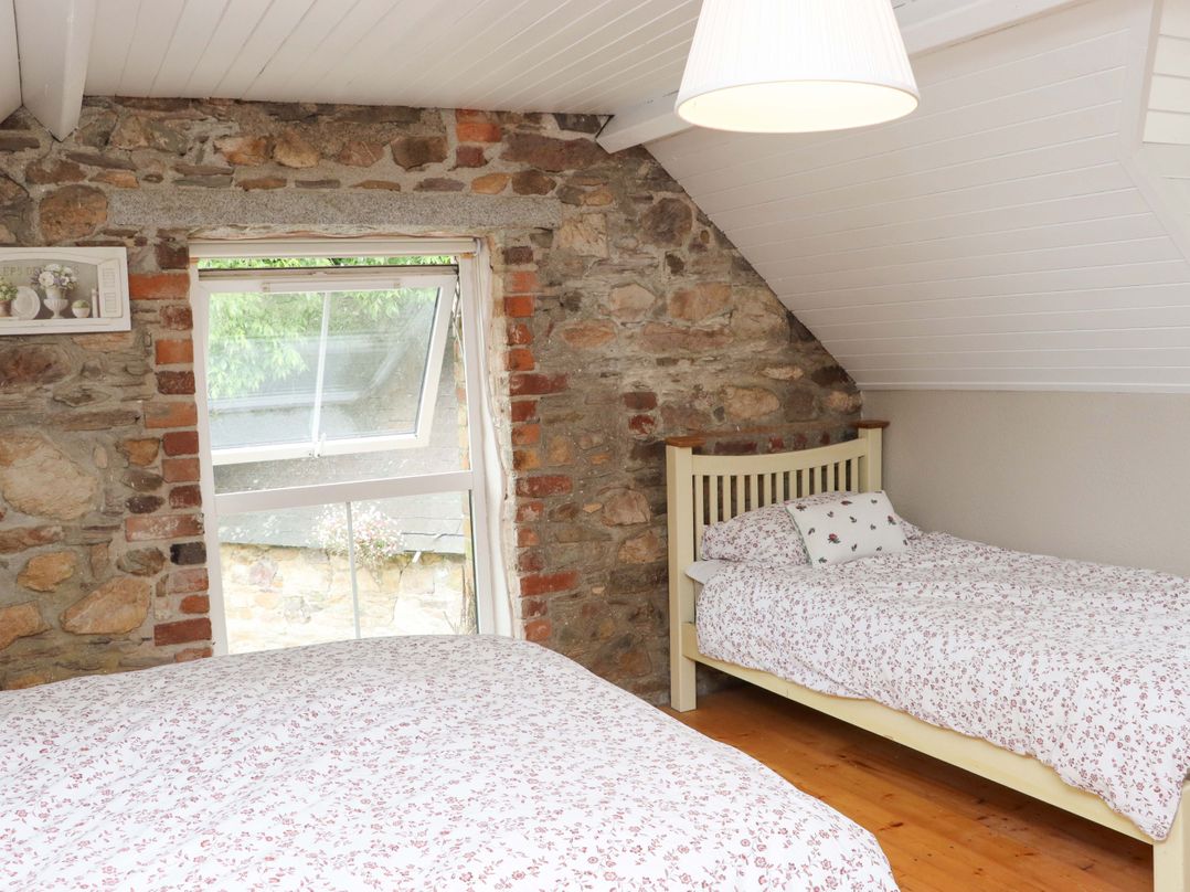 Orchard Barn