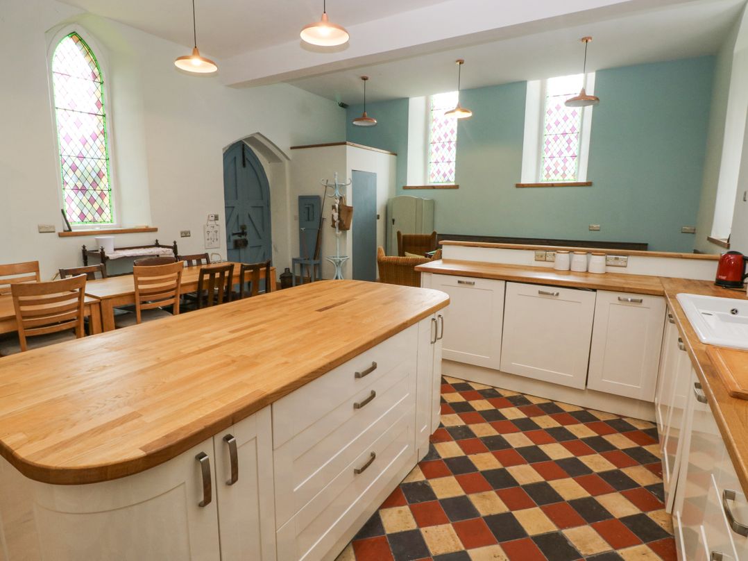 Church Llygad Y Dyffryn