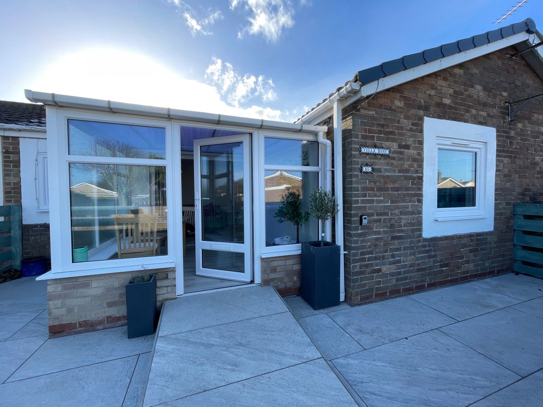 Dog friendly holiday cottage in Seahouses, sleeps 2