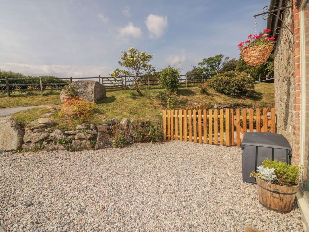 Wingstone Farm Cottage