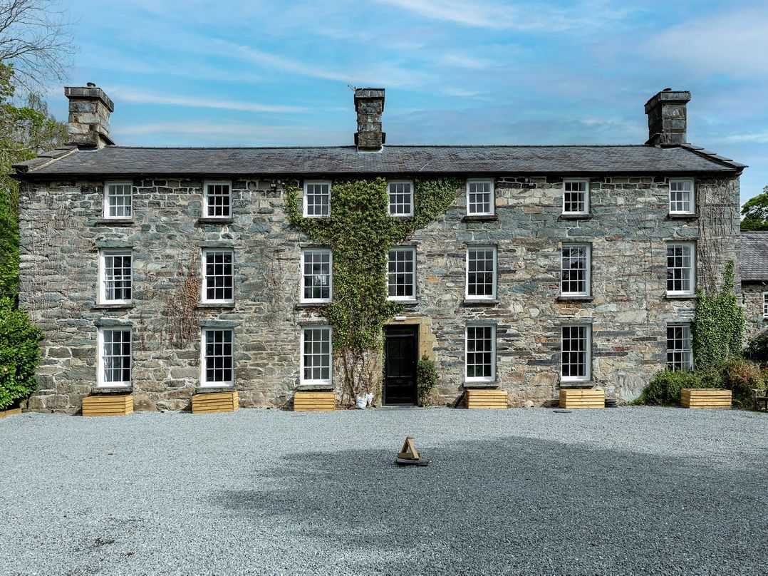 Snowdonia Manor