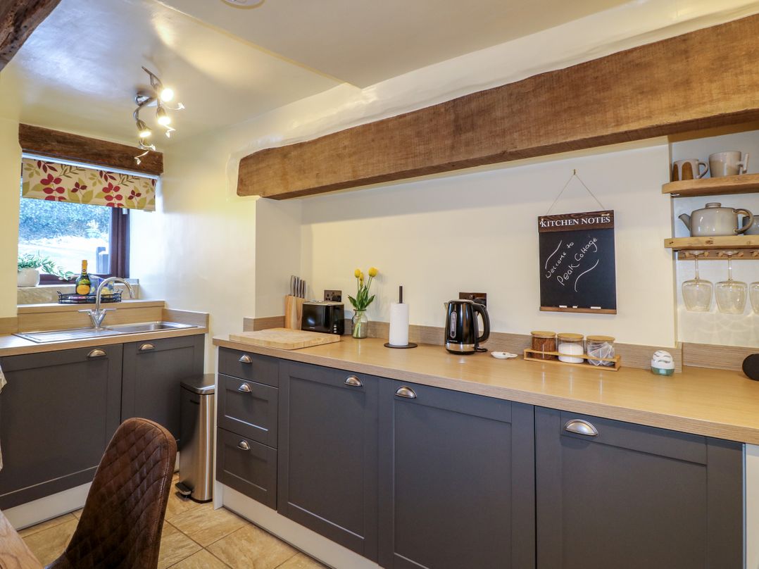 Peak Cottage