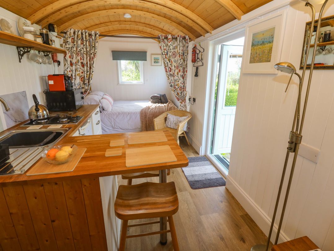 Higher Merther Farm Shepherds Hut