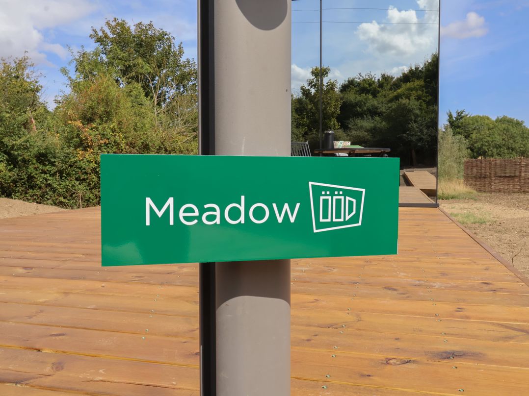 Pound Farm Mirror Houses: Meadow
