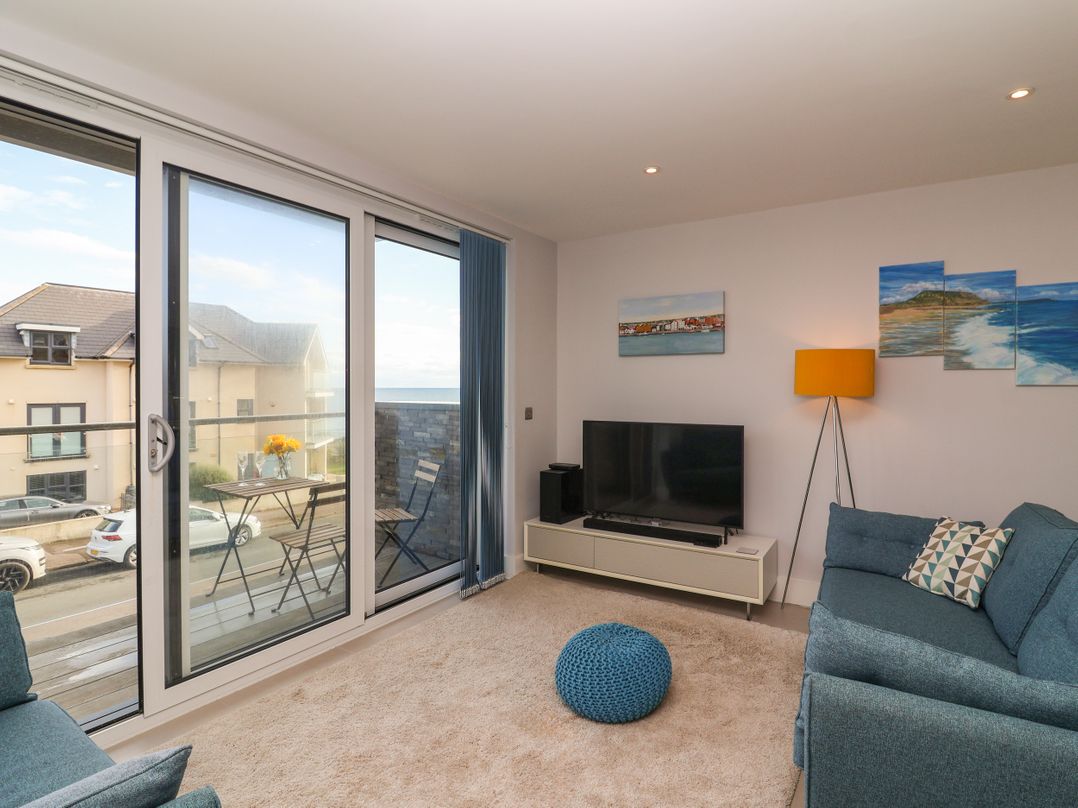 7 Warren Edge Close