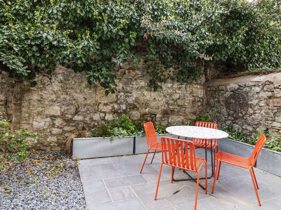Tamar (Flat 1, Basement) 2 Sussex Place