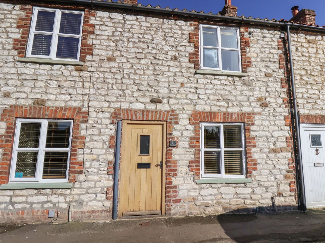 Dog friendly holiday cottage, Flamborough, 1 dog welcome