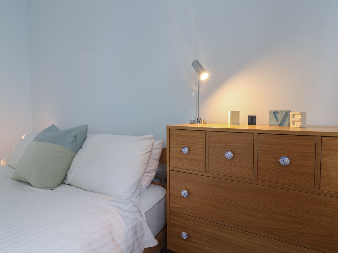 10 Bay View Court