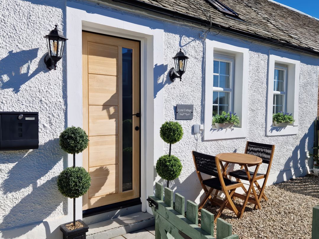Lyne Cottage, The Retreat