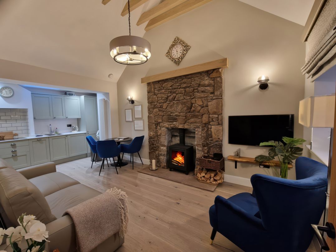 Lyne Cottage, The Retreat