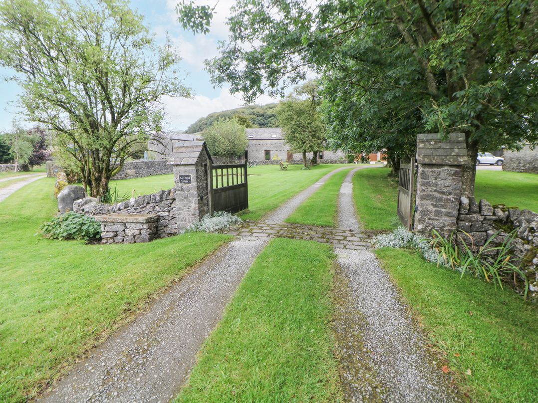 Courtyard Cottage