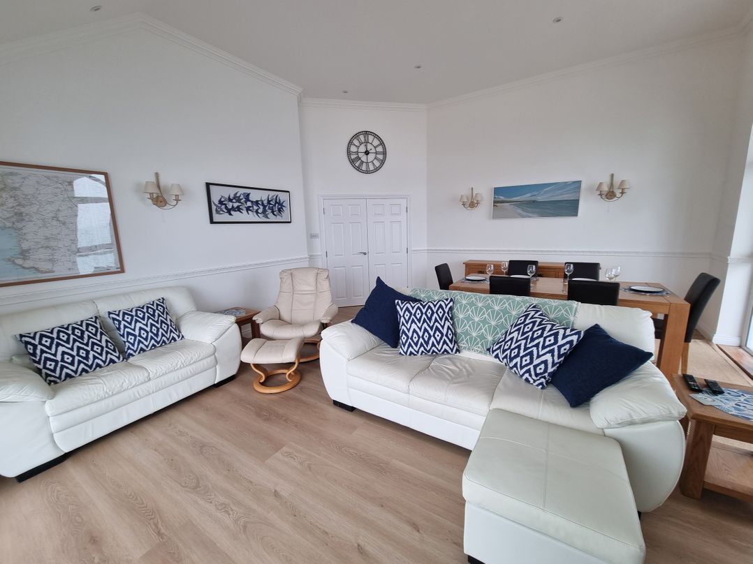 Seaview Beach Apartment, 11 Thurlestone Rock