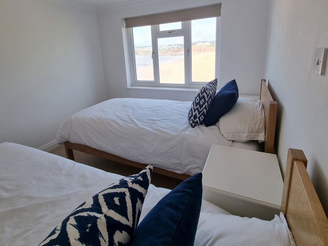 Seaview Beach Apartment, 11 Thurlestone Rock