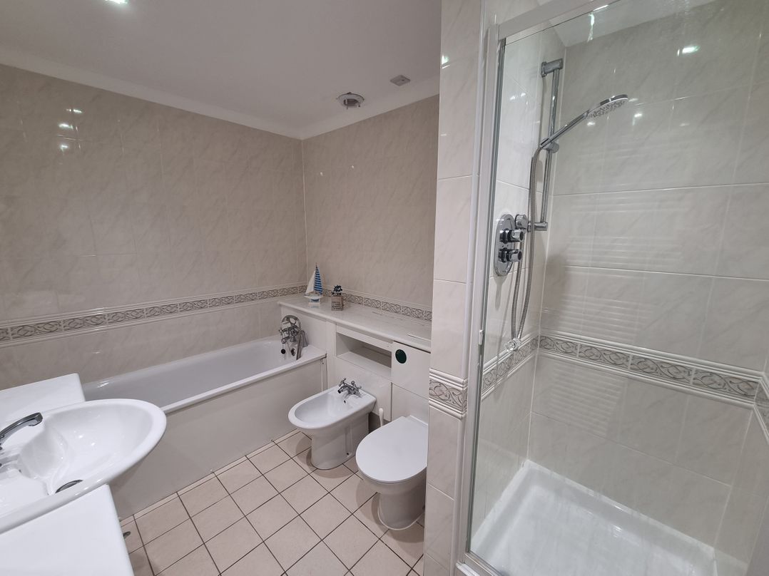 Seaview Beach Apartment, 11 Thurlestone Rock