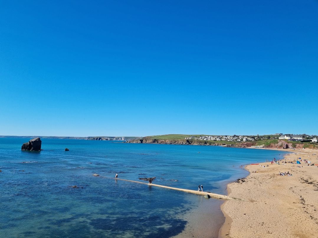 Seaview Beach Apartment, 11 Thurlestone Rock