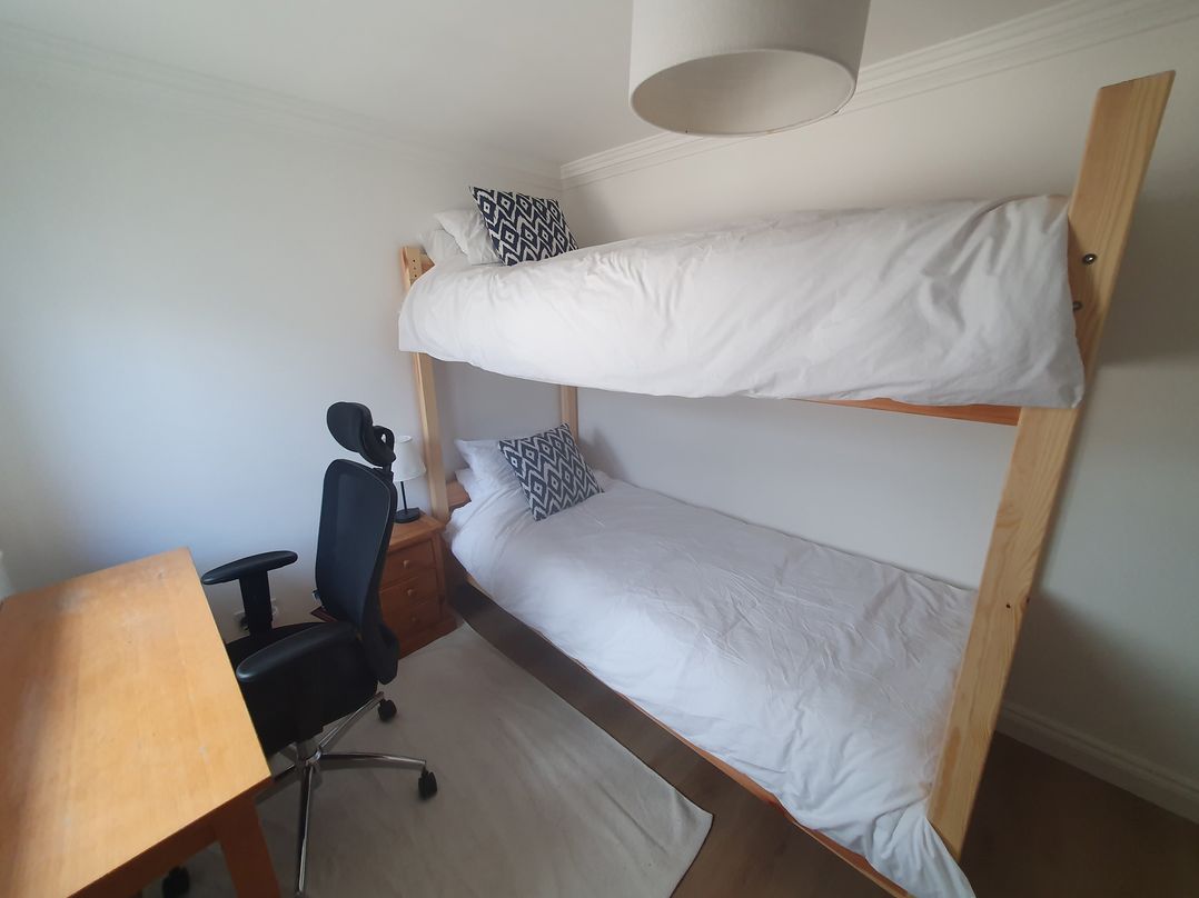 Seaview Beach Apartment, 11 Thurlestone Rock