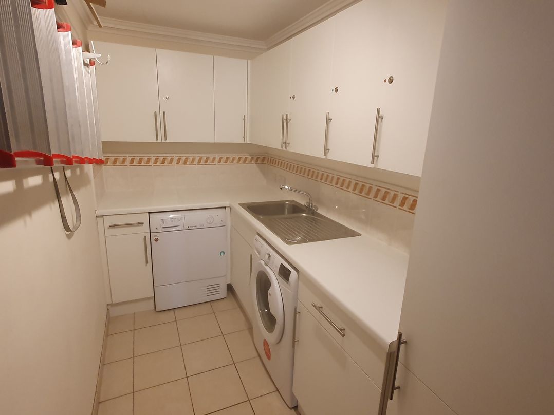 Seaview Beach Apartment, 11 Thurlestone Rock