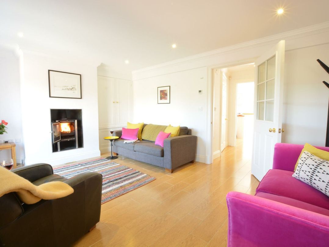 6 Willows Green