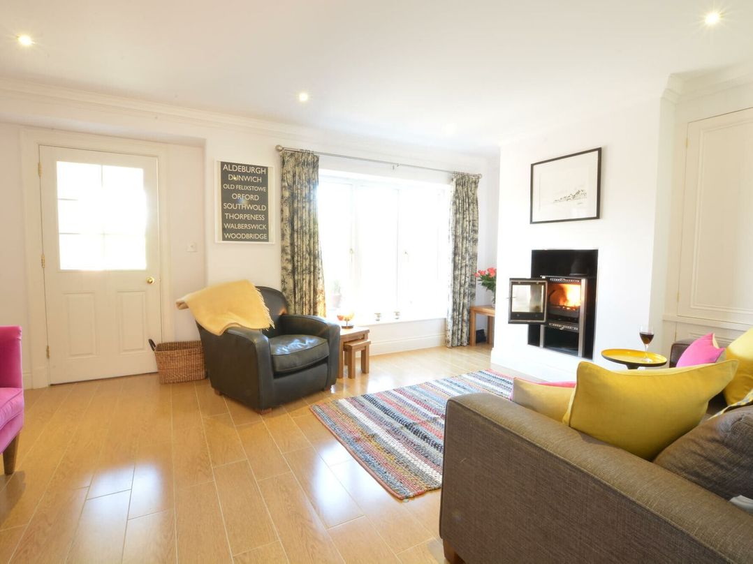 6 Willows Green