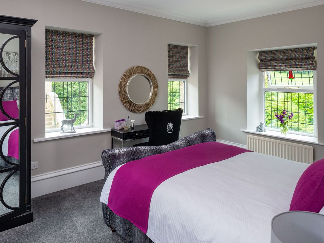 Moorlands Manor