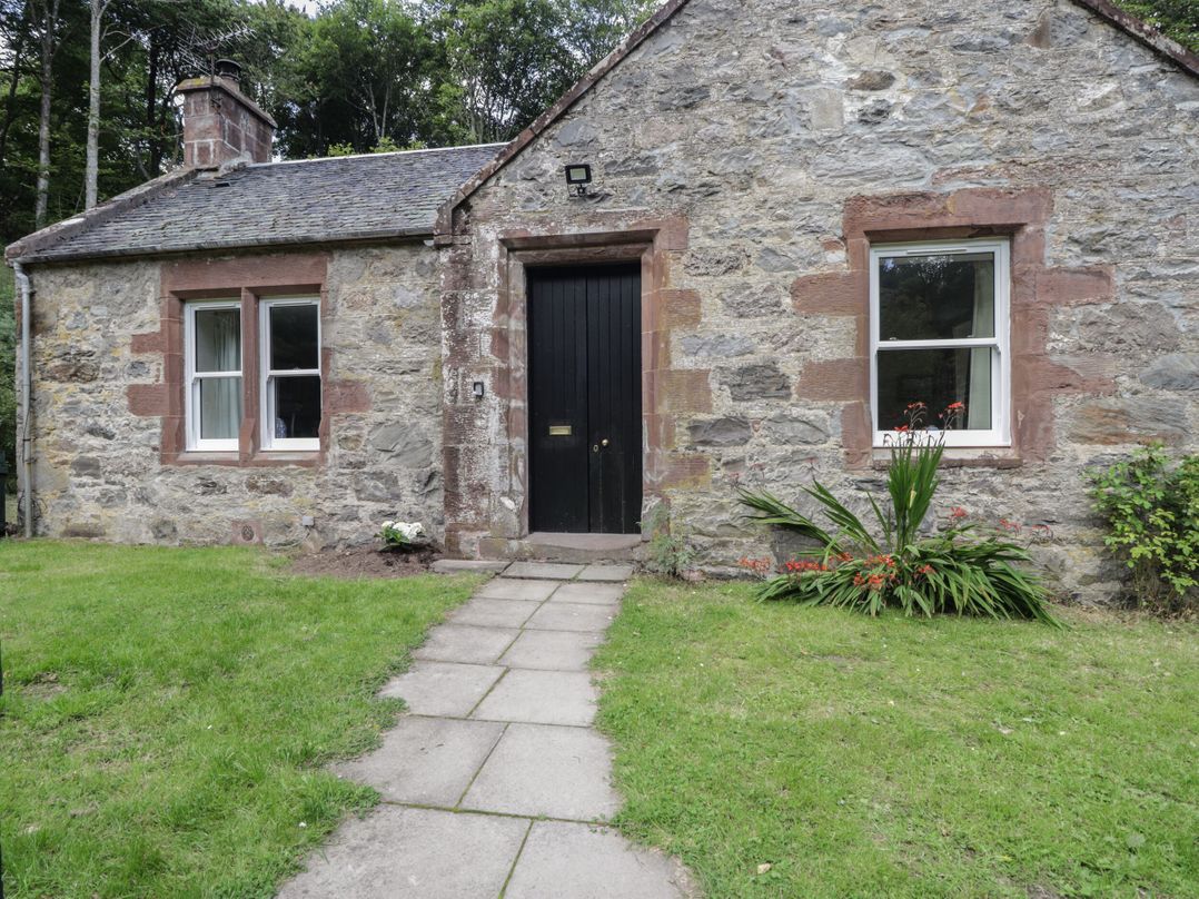 Gunroom Cottage