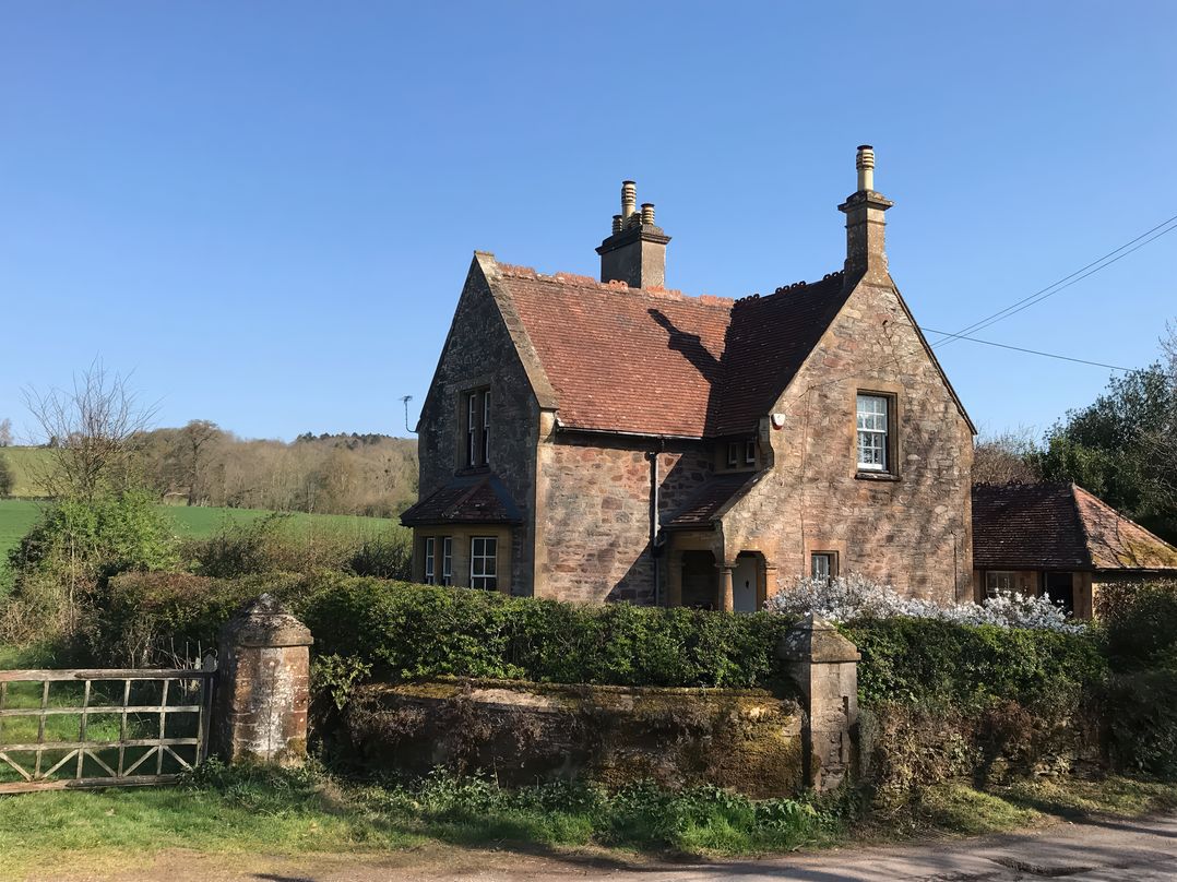 Middle Lodge