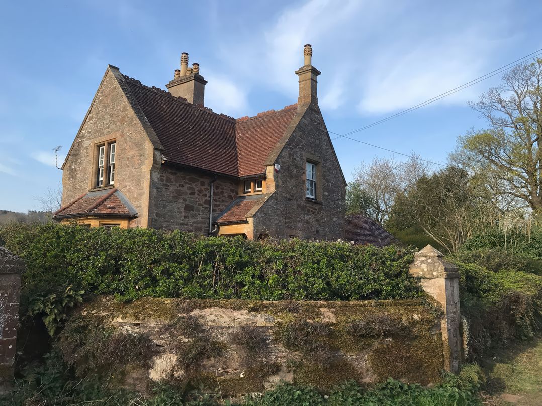 Middle Lodge