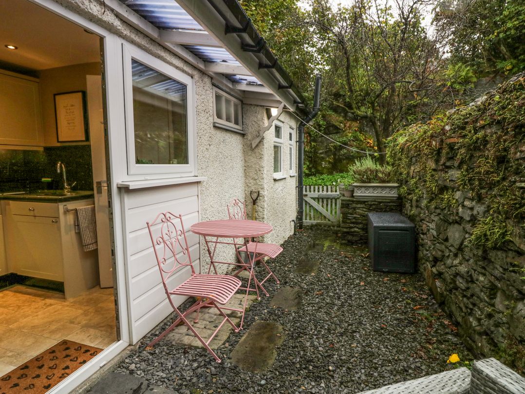 Lily Cottage