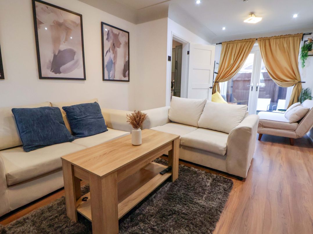 Steam and Stay @ Hoole