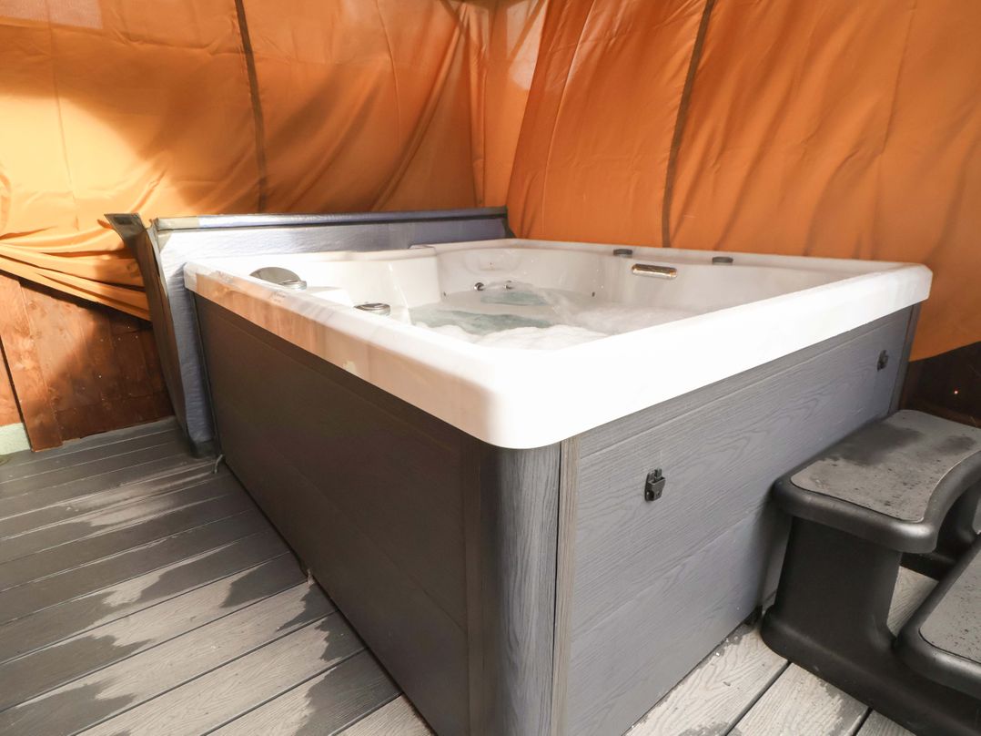 Steam and Stay @ Hoole