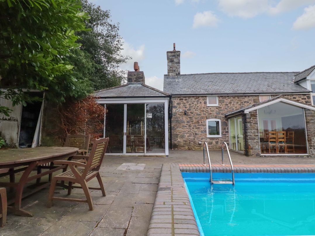 Bryn Y Garreg Cottage - The Wireless Free Farm (No Tech!)