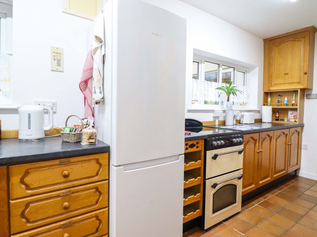 Bryn Y Garreg Cottage - The Wireless Free Farm (No Tech!)